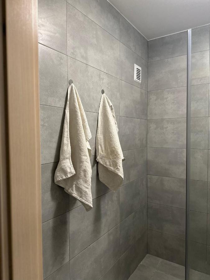 Ferienwohnung Apartrip Komenskeho Košice Exterior foto